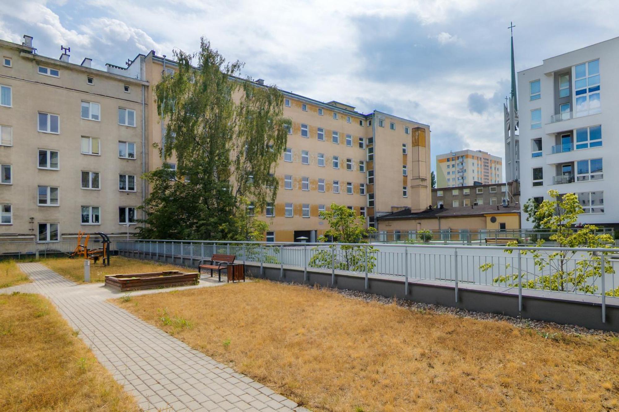 Batorego 7 Apartament With Terrace & Parking Downtown Gdynia By Renters Exterior foto